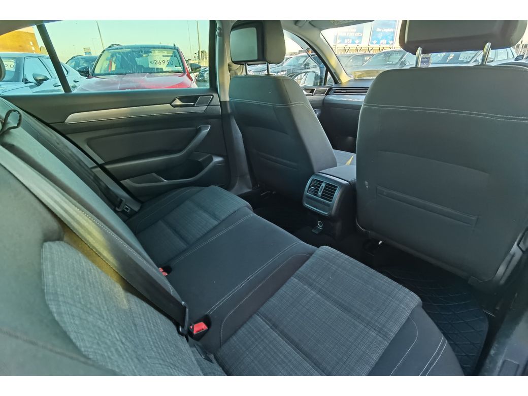 2021 Volkswagen Passat