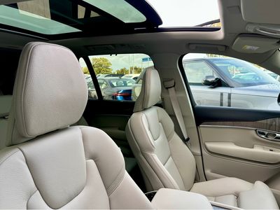 2022 Volvo XC90