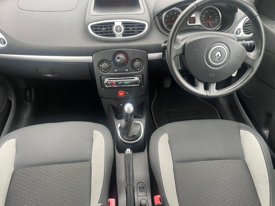 2011 Renault Clio