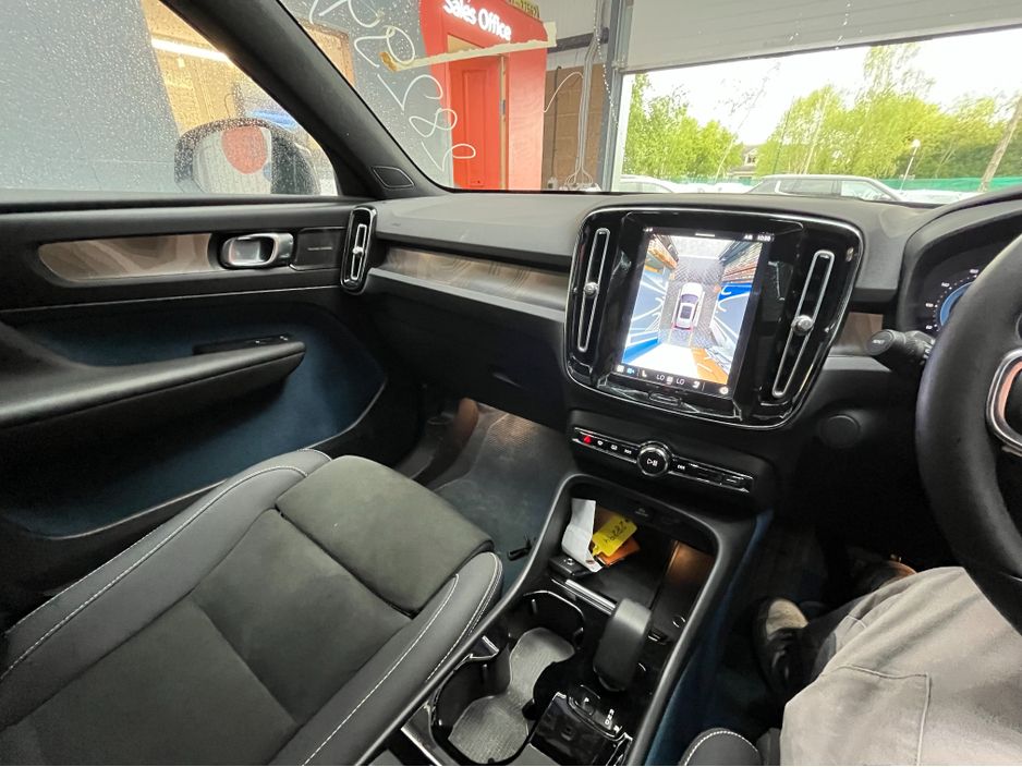 2022 Volvo XC40