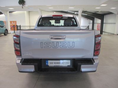 2025 Isuzu D-MAX