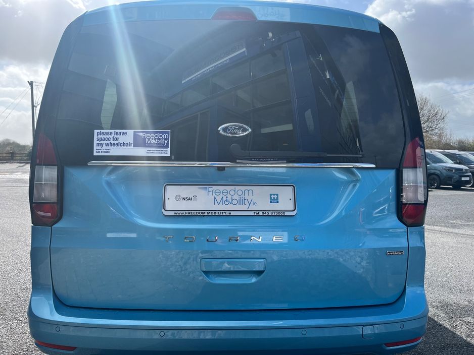 2026 Ford Tourneo Connect