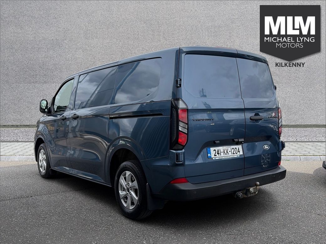 2024 Ford Transit Custom
