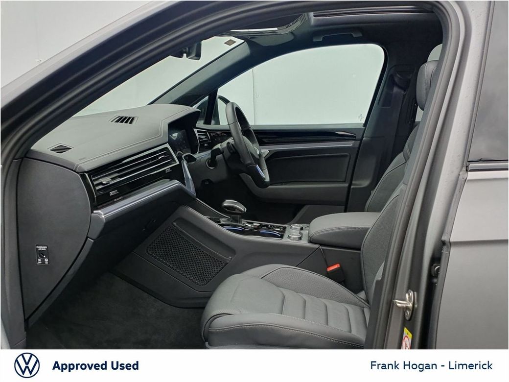 2025 Volkswagen Touareg
