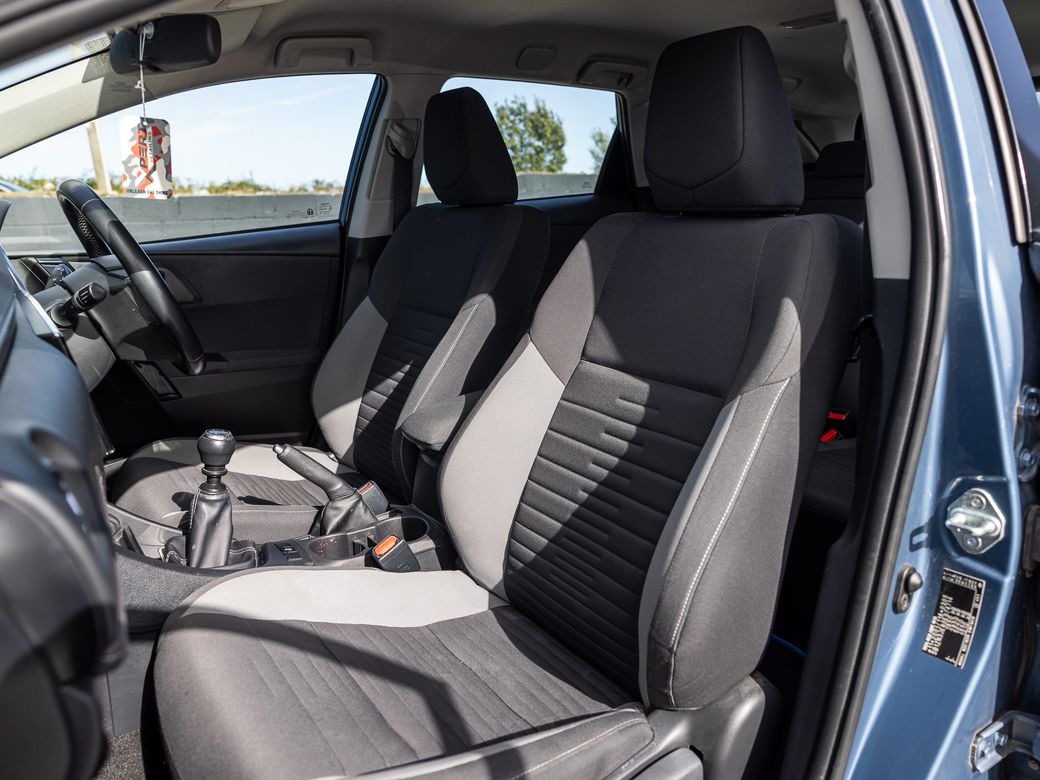 2017 Toyota Auris