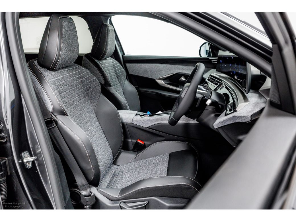 2025 Peugeot 5008