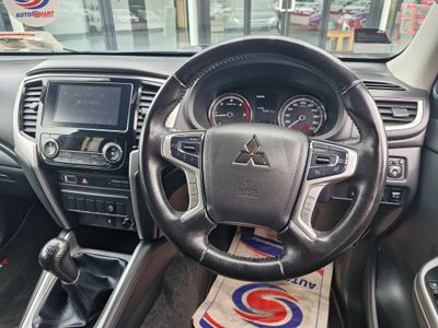 2022 Mitsubishi L200