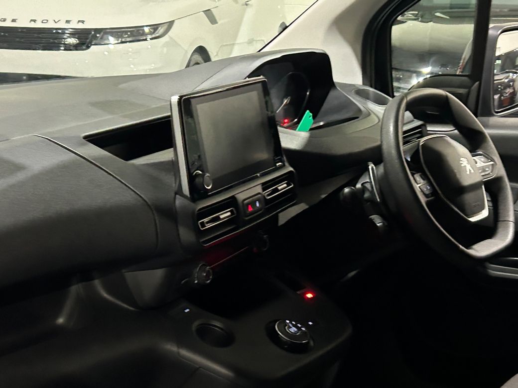 2021 Peugeot Partner
