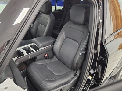 2025 Land Rover Defender