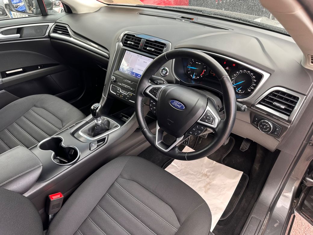 2021 Ford Mondeo