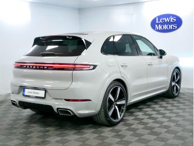 2024 Porsche Cayenne