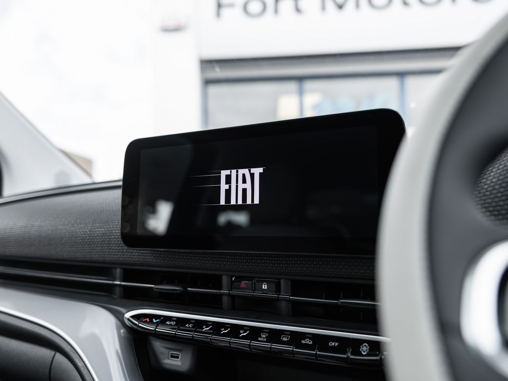 2025 Fiat 500