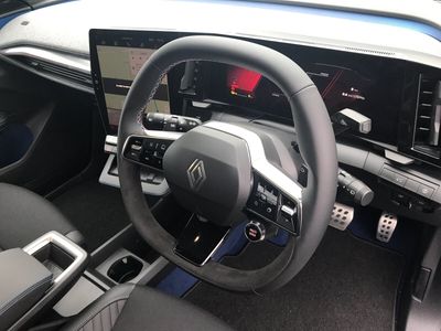 2026 Renault Scenic