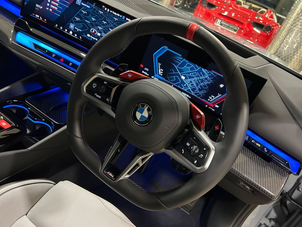 2025 BMW M5