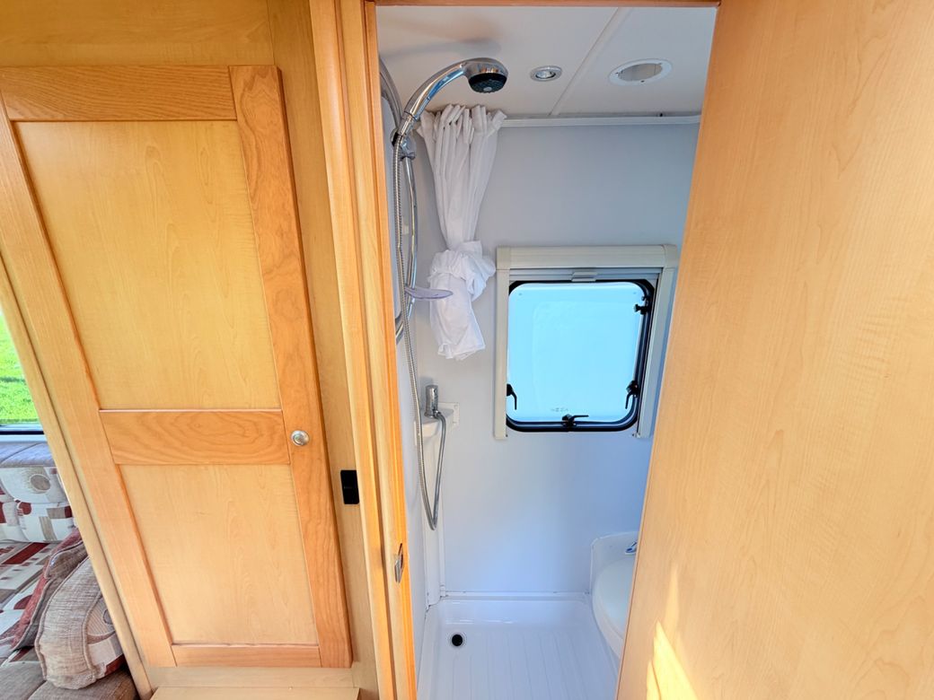 2010 ELDDIS PRESTIGE 115 R.H.D LOW PROFILE 