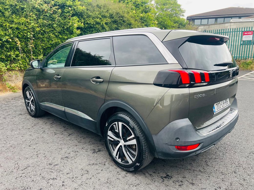 2020 Peugeot 5008