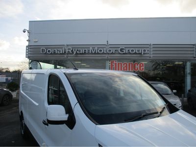 2025 Nissan Primastar