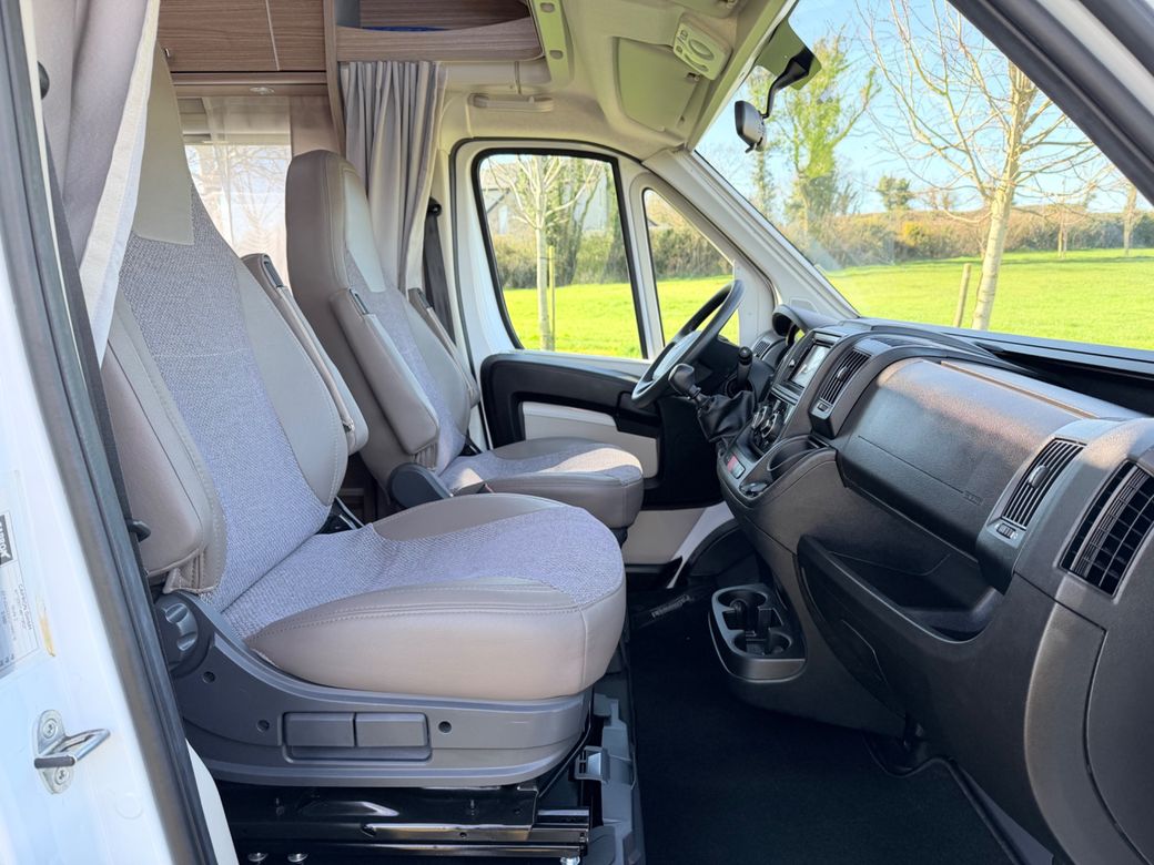 2019 CARADO  T339 LOW PROFILE L.H.B Q/B MANUAL 