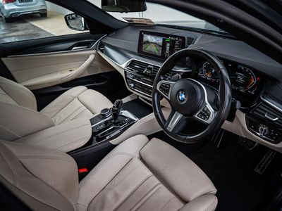 2022 BMW 5 Series