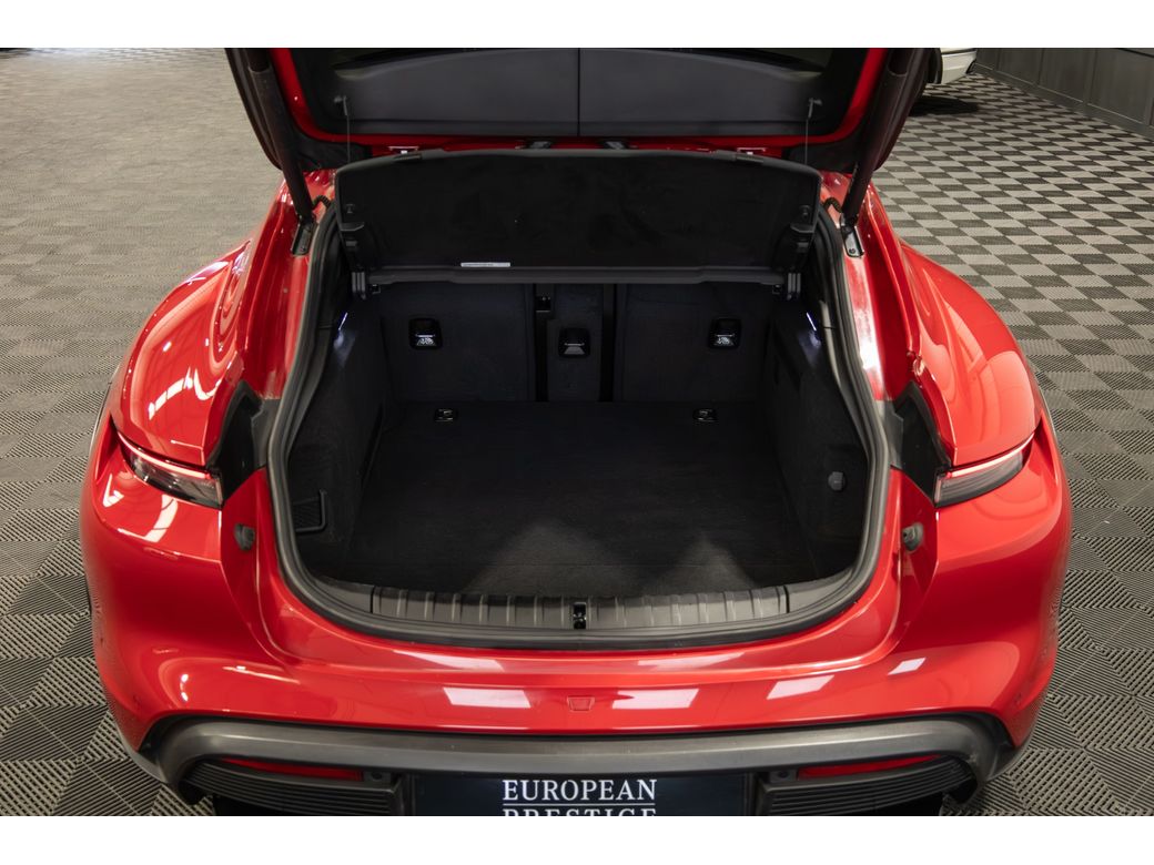 2022 Porsche Taycan