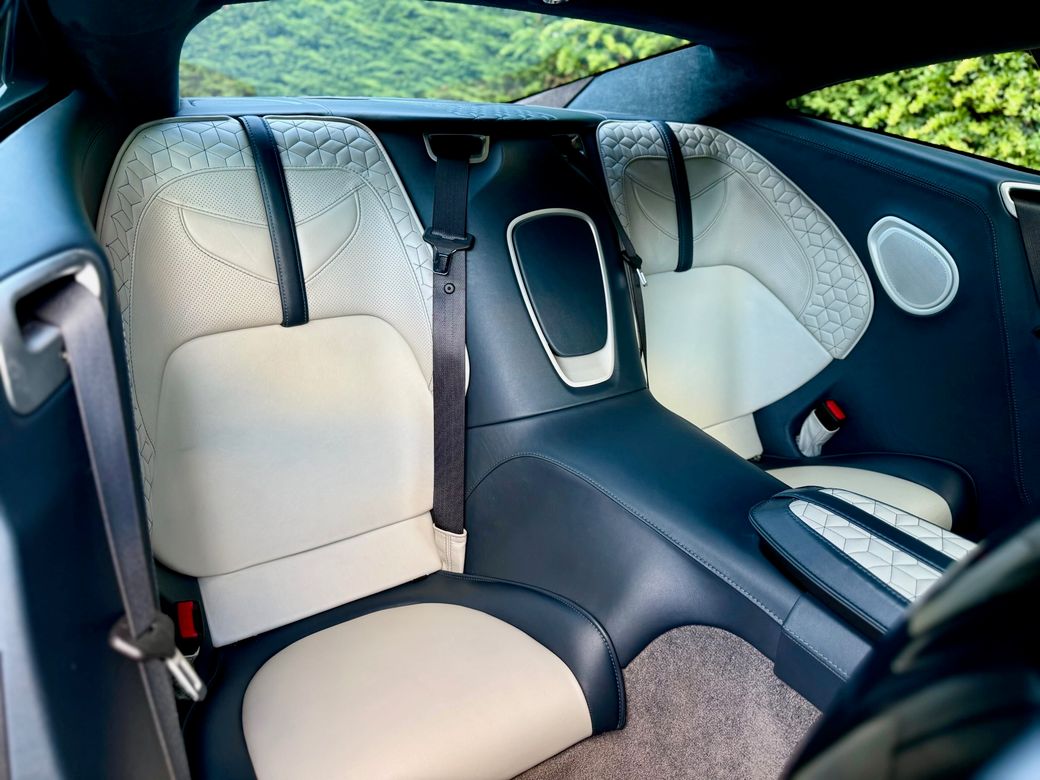 2018 Aston Martin DBS