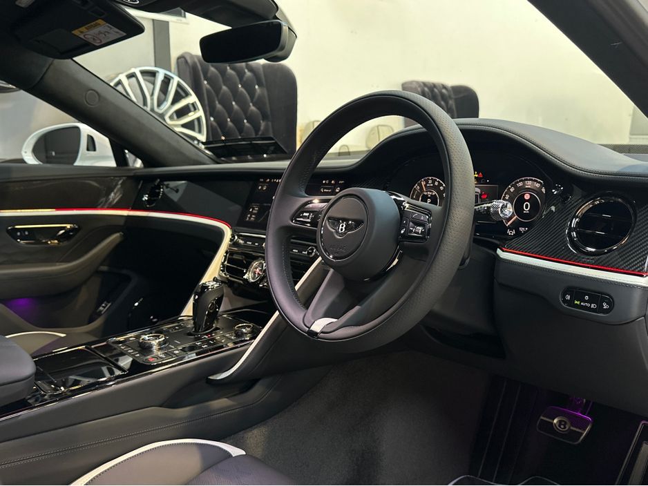 2025 Bentley Flying Spur