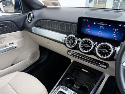 2023 Mercedes-Benz GLB Class