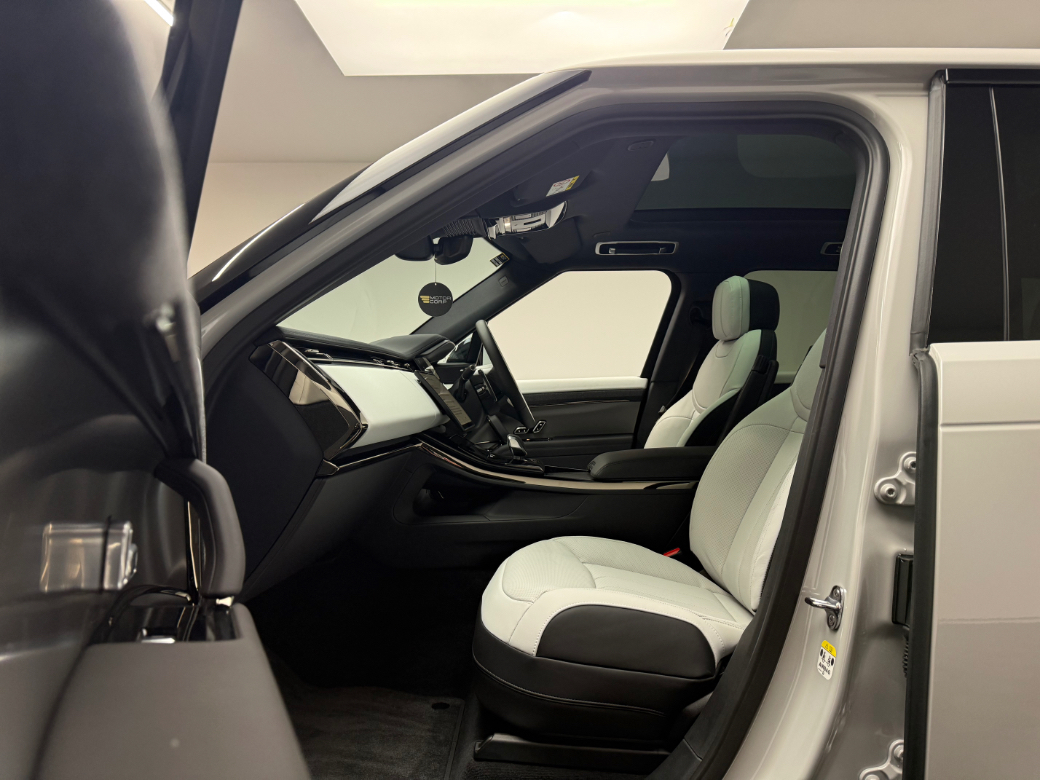 2026 Land Rover Range Rover Sport