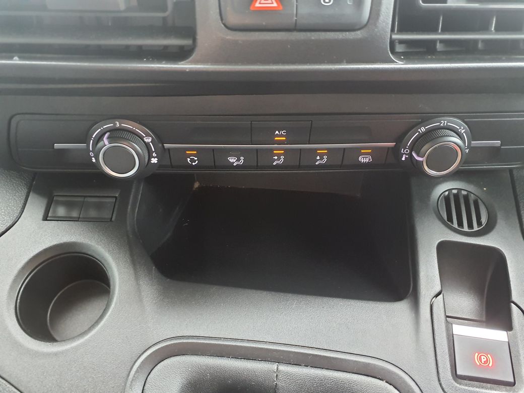 2022 Peugeot Partner