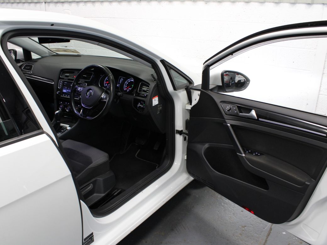 2017 Volkswagen Golf
