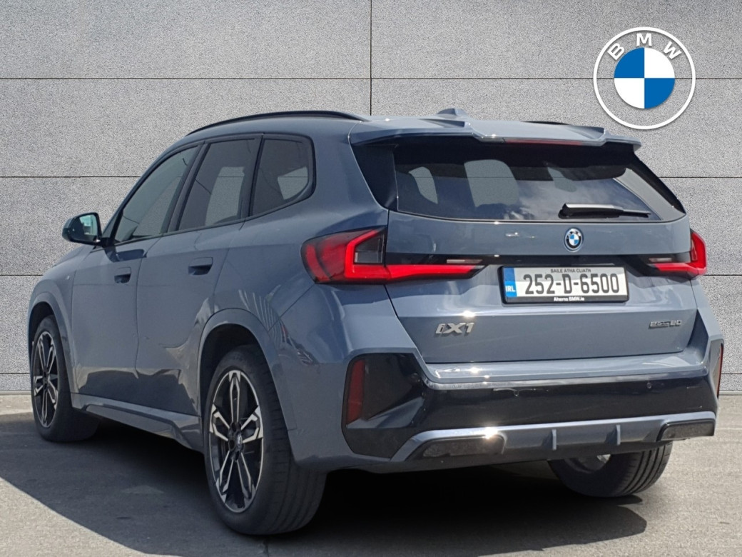 2025 BMW iX