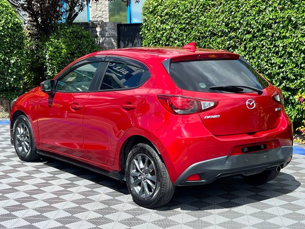 2017 Mazda Demio