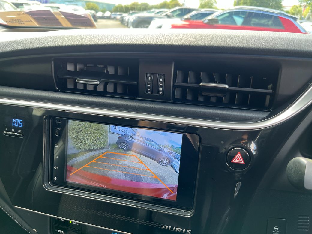 2016 Toyota Auris