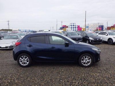 2016 Mazda Demio