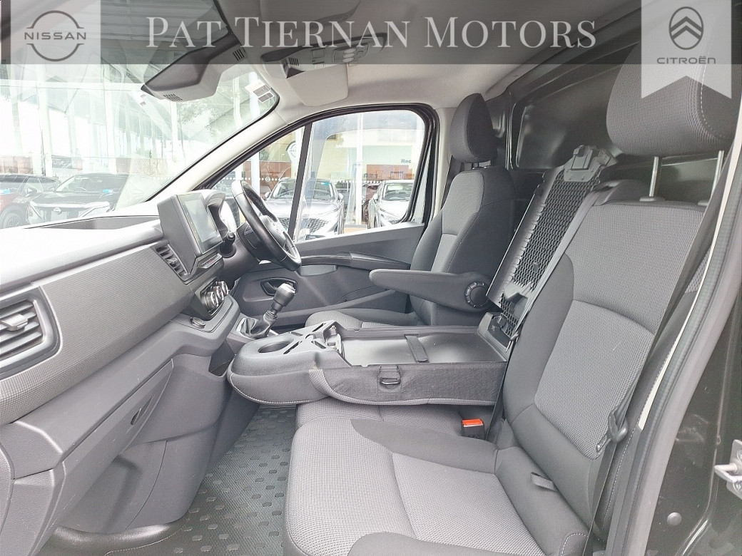2022 Nissan Primastar