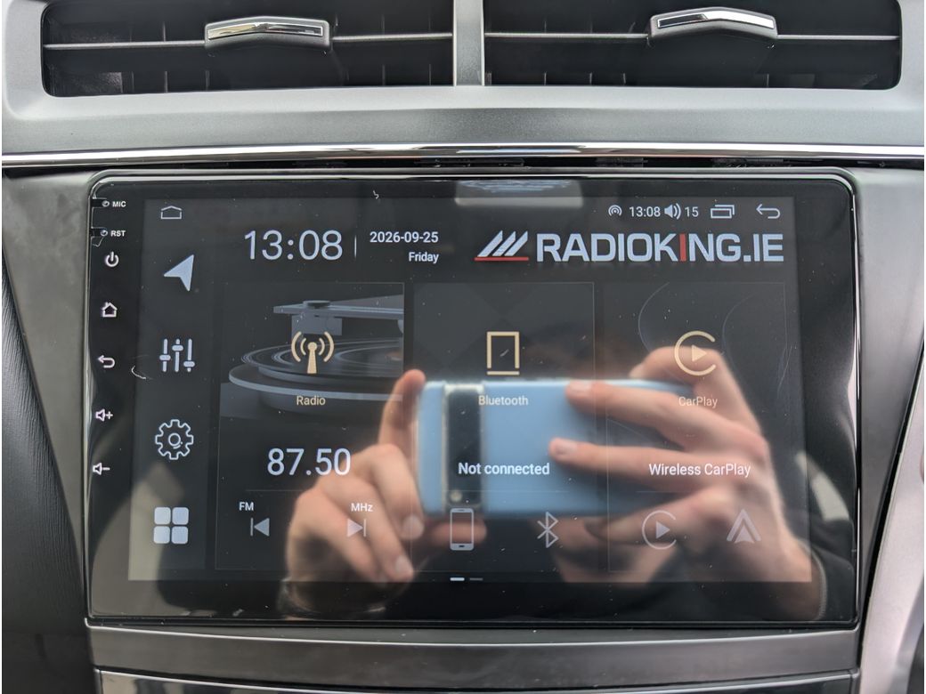 2019 Toyota Prius Alpha