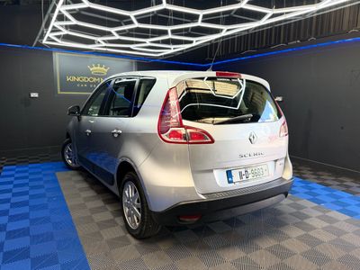 2011 Renault Scenic