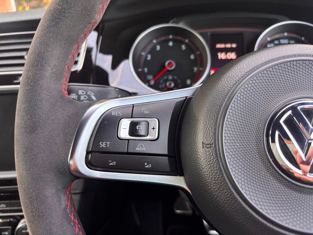 2016 Volkswagen Golf