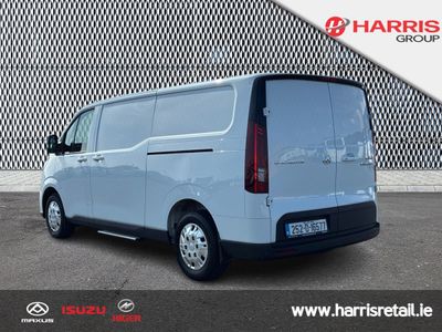 2025 White Maxus Deliver 7