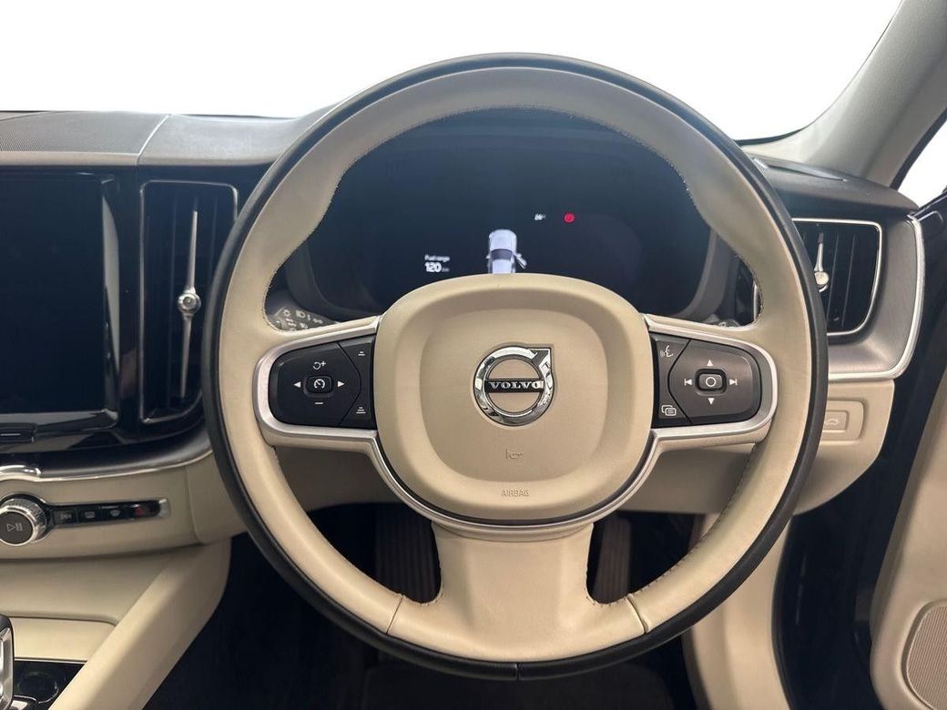 2022 Volvo XC60