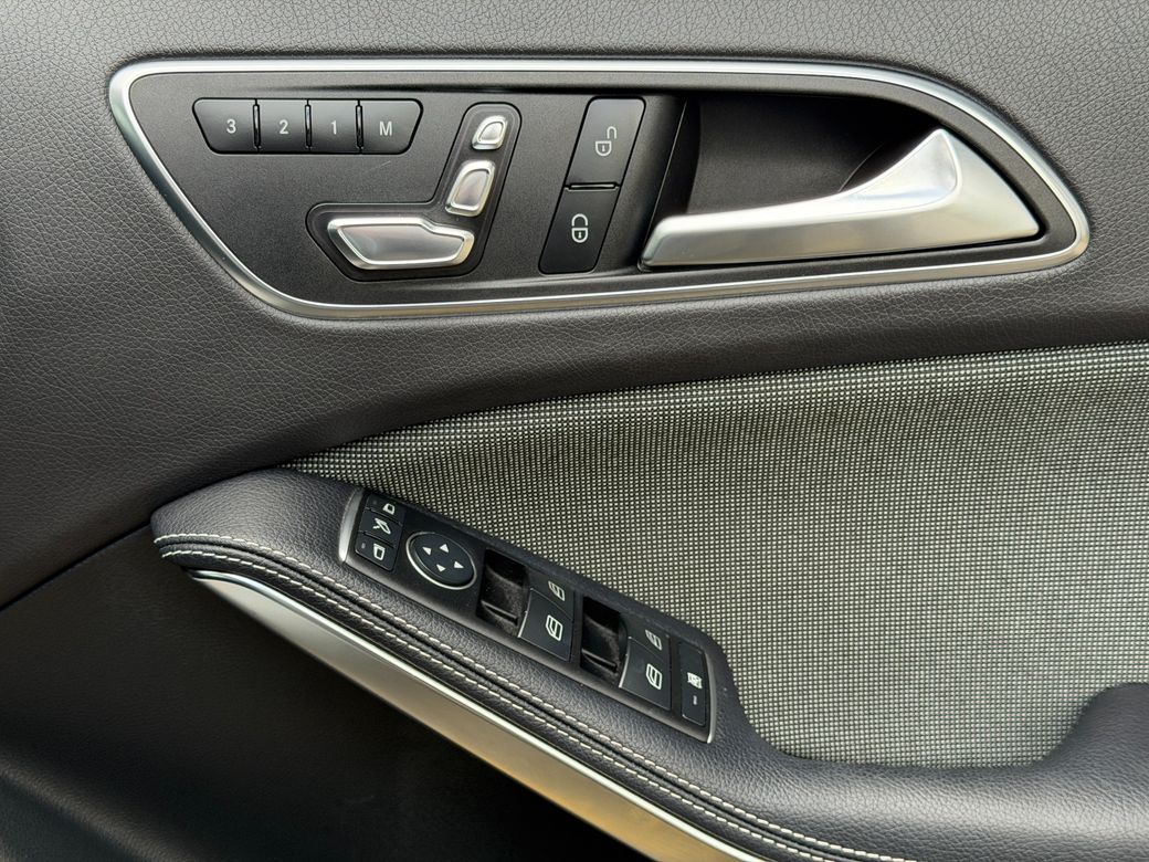 2018 Mercedes-Benz A 180