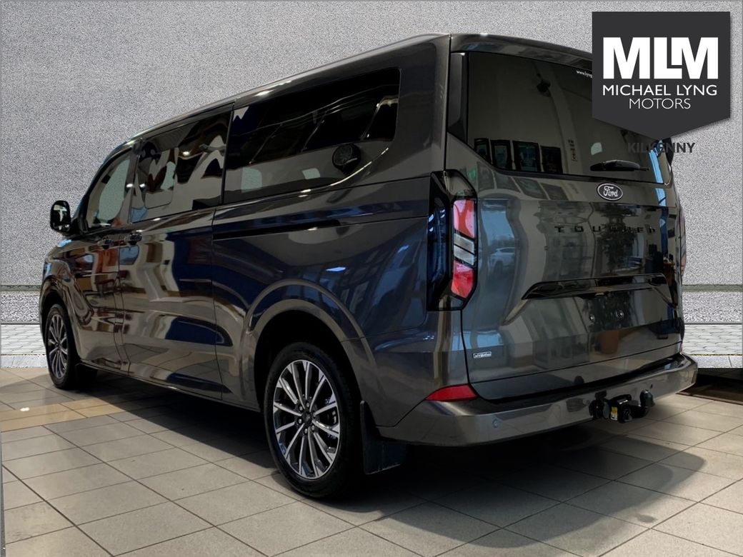 2026 Ford Tourneo Custom