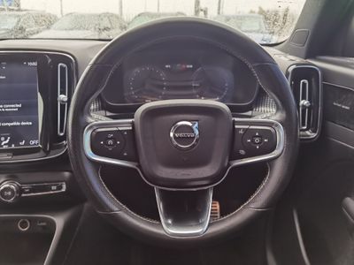 2020 Volvo XC40
