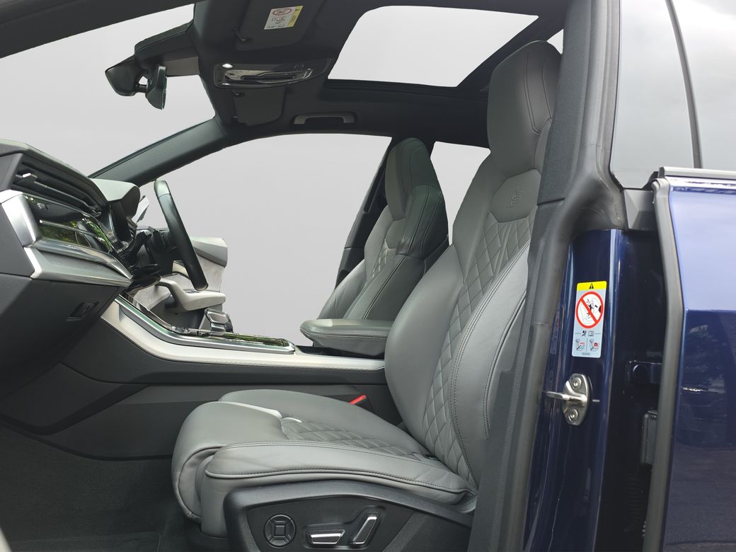 2021 Audi Q8