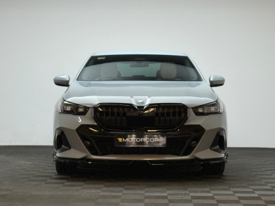 2024 BMW i5
