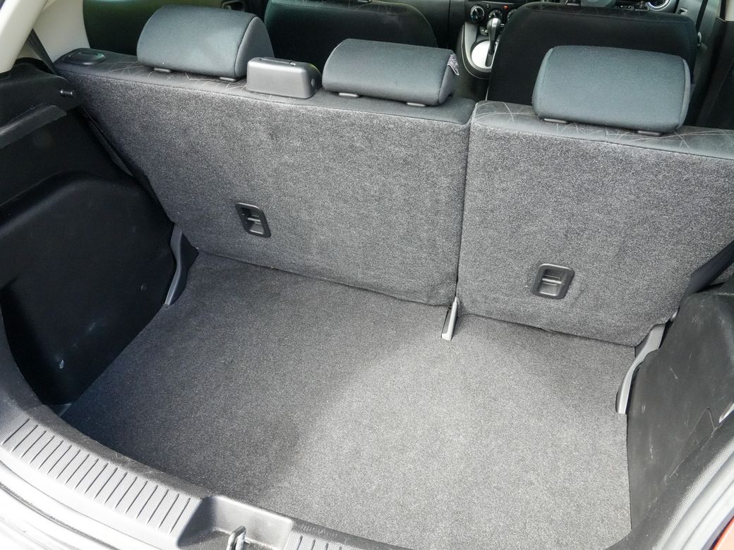 2014 Mazda Demio