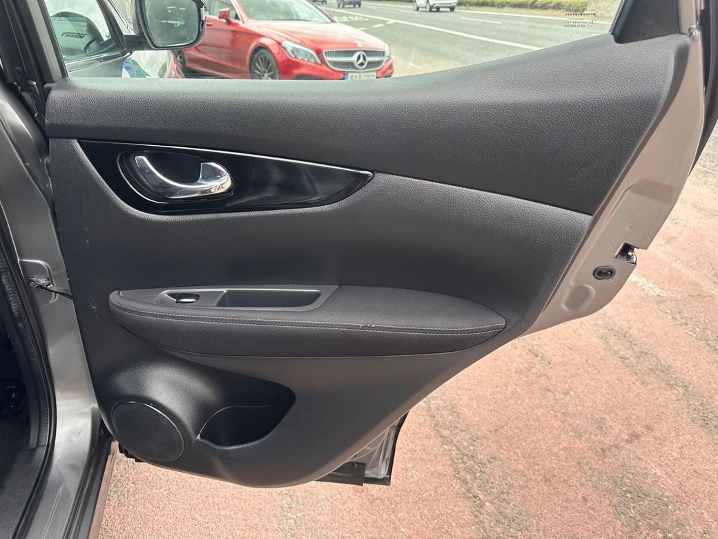 2017 Nissan Qashqai