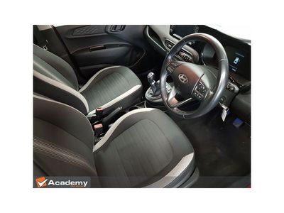 2023 Hyundai i10