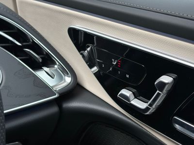 2025 Mercedes-Benz E 300