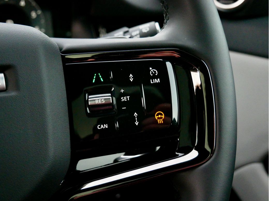 2025 Land Rover Range Rover Evoque